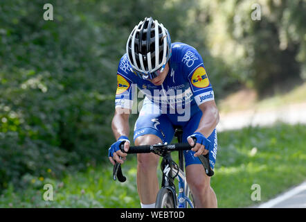 Marburg, Deutschland. 30 Aug, 2019. Radfahren: UCI Europaserie, Deutschland Tour, 2. Stufe von Marburg nach Göttingen (202, 00 km). Die belgische Remco Evenepoel vom Team Quick-Step ist der Führer auf der Strecke. Quelle: dpa Picture alliance/Alamy leben Nachrichten Stockfoto