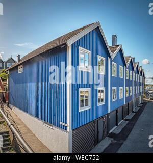 Blau Reihenhäuser in Karlskrona in Schweden. Stockfoto