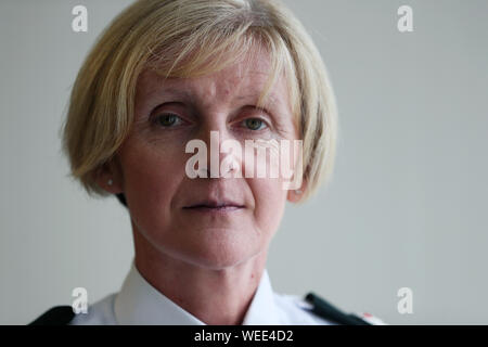 Polizei in Nordirland (PSNI) temporäre Assistant Chief Constable, operative Unterstützung Abteilung Barbara Grau, an der PSNI Zentrale in Belfast, der gesagt hat eine no-deal Brexit ein Jahr lang Aufwallung in der dissident republikanischer Gewalt in Nordirland könnte. Stockfoto