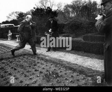 Winston Churchill tragen Iren Anzug sein Markenzeichen' im Weißen Haus Garten. Dezember 1941
