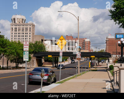 Historische US-Route 66 Schild, Capitol Avenue. Springfield, Illinois. Stockfoto