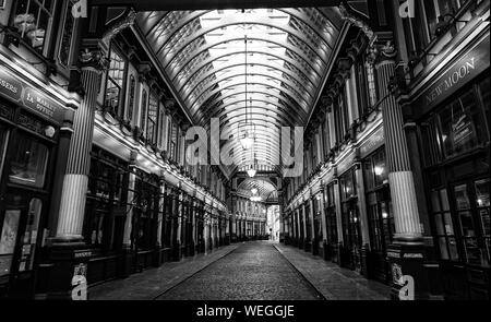 Durchgang des Leadenhall Market in London, von der Lime Street, Whittington Avenue Stockfoto