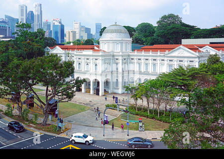 Singapur-23 Aug 2019 - Blick auf das Nationalmuseum von Singapur, eine Sehenswürdigkeit Museum präsentiert Ausstellungen, die die Geschichte von Singapur. Stockfoto