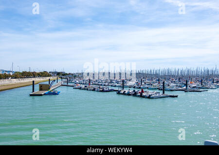 La Rochelle, Frankreich - 14. Mai 2019: Blick auf den Yachthafen von Port des Minimes in La Rochelle, Frankreich Stockfoto