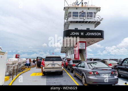 Fähre Passagiere und Autos zwischen Bolivar und Galveston. Texas, USA. Stockfoto