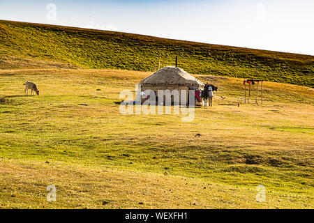 Nomaden in Jurten in Peak Lenin, Kirgisistan Stockfoto