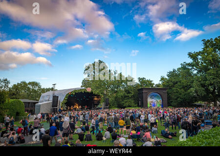 Dorset, Großbritannien. Freitag, 30 August, 2019. Blick auf das Jahr 2019 Ende der Straße Festival. Foto: Roger Garfield/Alamy leben Nachrichten Stockfoto