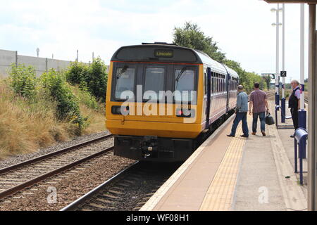 Northern Rail Pacer DMU 142 003 bei Kirk Sandall Bahnhof, South Yorkshire Stockfoto