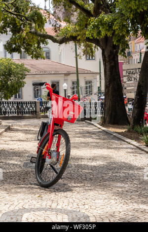 Uber springen Elektrofahrrad bereit zum Mieten in Lissabon Stockfoto