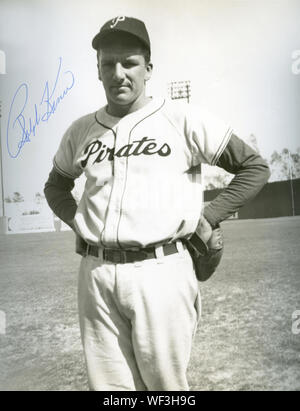 Autographiertes Foto der Hall of Fame Baseball spieler Ralph Kiner mit den Pittsburgh Pirates. Stockfoto