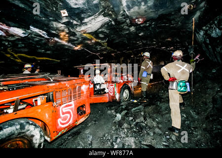 Johannesburg, Südafrika - 11. August 2008: U-Platin Palladium Bergbau und Maschinen Stockfoto