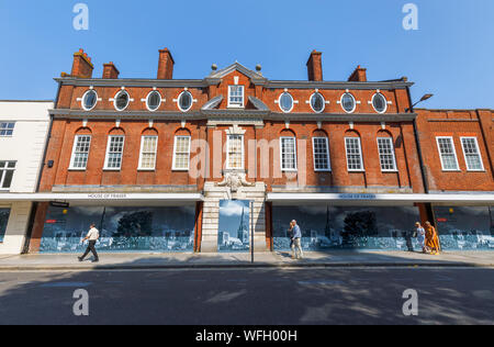 Geschlossen, bestieg, House of Fraser Department Store, St Georges House, West Street, Chichester, Hauptstadt der Grafschaft West Sussex, South Coast, England, Grossbritannien Stockfoto