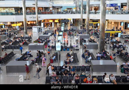 Der Flughafen Heathrow, Terminal 2, London, UK Stockfoto