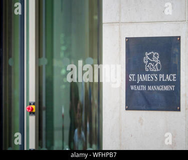 St James's Place Wealth Management Unternehmen in der City von London Financial District. Stockfoto
