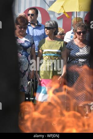 Lubin, Polen. 31 Aug, 2019. 37. Jahrestag der Lubinska Kriminalität in Polen am 31. August 1982, Andrzej Trajowski, Mieczyslaw Pozniak und Michal Ottar, starb während einer friedlichen Manifestation der Solidarität aus miliz Kugeln und viele Menschen wurden verletzt. Die Veranstaltungen fanden während des Kriegsrechts in Polen. Von Anfang an hat die Kriminalität wurde durch die Behörden in Polen unterdrückt. Die Waffe, aus denen Menschen erschossen wurden ins Ausland verkauft. Drei Personen wurden mit dem Verbrechen aufgeladen. Der Prozess in diesem Fall anhängig war vor Gerichten in Polen seit vielen Jahren. Noch nie war es möglich, zu bestimmen, wer Stockfoto