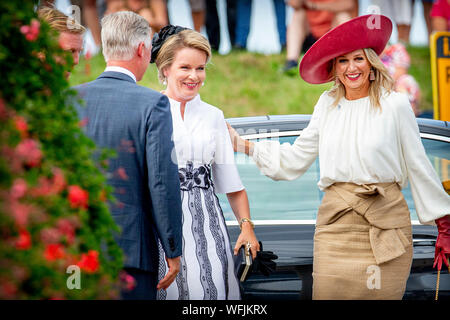 Terneuzen, Niederlande. 31 Aug, 2019. König und Königin Maxima Willem-Alexander der Niederlande und König Philippe und Königin Mathilde von Belgien an den Start der 75. Jahrestag der Befreiung in Terneuzen, Niederlande, 31. August 2019. Quelle: Patrick Van Katwijk/POINT DE VUE |/dpa/Alamy leben Nachrichten Stockfoto