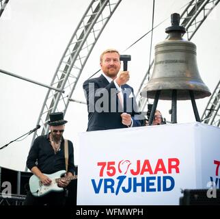 Terneuzen, Niederlande. 31 Aug, 2019. König Willem-Alexander der Niederlande bei der Vrijheidsplein in Terneuzen, am 31. August 2019, beginnt die Feier der Anfang der 75 Jahre der Freiheit in den Niederlanden, Konferenz Veteranen und besondere Aufmerksamkeit auch auf die Befreiung der Südlichen Niederlande und der Kampf der ScheldeCredit: Albert Ph-van der Werf/Niederlande/Point de Vue |/dpa/Alamy Leben Nachrichten bezahlt wird Stockfoto