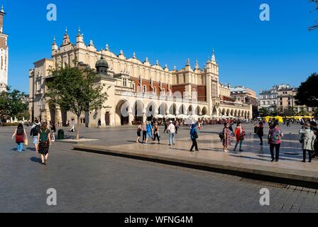 Polen, voïvodie Kleinpolen, Krakau, Stare Miasto Bezirk, Weltkulturerbe, Altstadt, den Marktplatz, die Tuchhalle Stockfoto