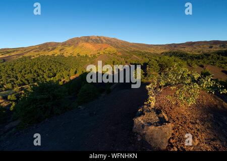 Italien, Sizilien, Ätna Regionaler Naturpark, den Ätna, UNESCO-Weltkulturerbe, Nordhang, mountet Sartorius Stockfoto