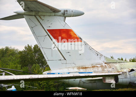 Elemente der alten militärischen Ebene schließen. Stockfoto