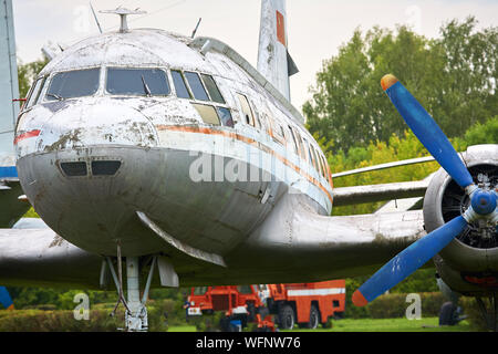 Elemente der alten militärischen Ebene schließen. Stockfoto