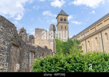 Ruinen der mittelalterlichen cistertian Kloster Orval in Belgien, Provinz Luxemburg Stockfoto