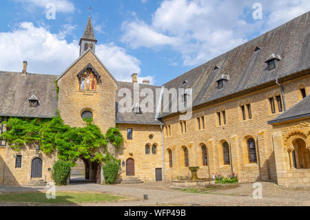 Eintritt in die Abtei Orval Klosteranlage im Südlichen Belgien, nahe der französischen Grenze Stockfoto