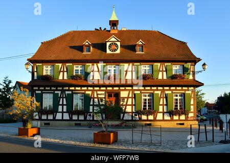 Frankreich, Bas Rhin, Gambsheim, Rathaus, Elsässer Fachwerkhaus Haus Stockfoto