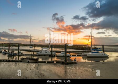 Frankreich, Somme, Somme Bay, Le Crotoy, der Hafen von Le Crotoy am frühen Morgen Stockfoto