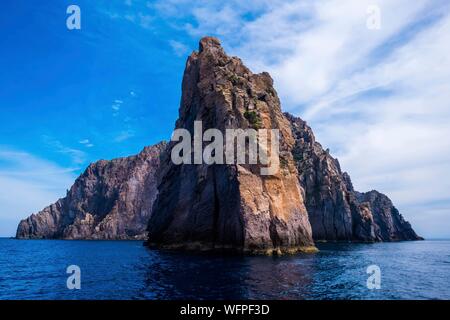 Italien, Sizilien, Liparische Inseln als Weltkulturerbe von der UNESCO, Panarea, Isoletta, Inselchen der Guglie, oder der Pfeile Stockfoto