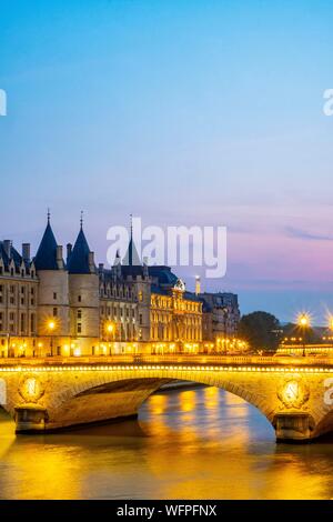 Frankreich, Paris, Bereich als Weltkulturerbe von der UNESCO, die Brücke und die Conciergerie Stockfoto