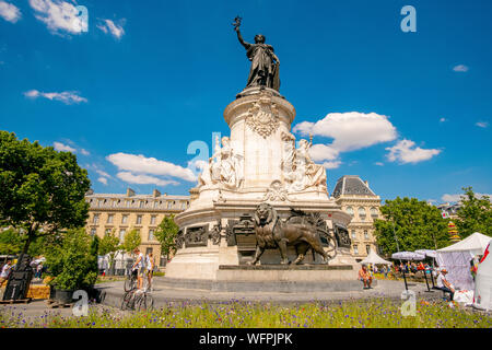 Frankreich, Paris, den Platz der Republik gepflanzt für die Veranstaltung Biodiversität 2019 Vom 21. bis zum 24. Juni 2019 (Gad Weil) Stockfoto