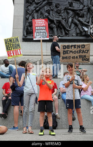 London, Großbritannien. 31. August 2019. Demonstranten blockieren die Straßen rund um den Trafalgar Square die vorgeschlagene Aussetzung des Parlaments zu protestieren, die von Boris Johnson Stockfoto