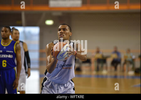 KING GEORGE während Test Match 2019 - tezenis Verona Vs Itas Trentino, San Bonifacio (VR), Italien, 31. August 2019, Basketball Basketball Test Match Stockfoto