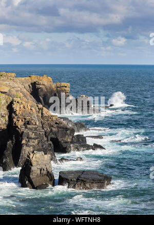 Wellen an die Eidechse, Cornwall, Großbritannien, Stockfoto