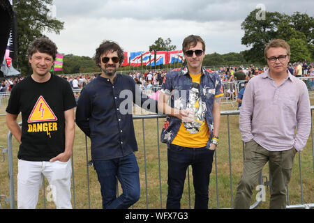 Knebworth, Herfordshire, UK. 31 August, 2019. Die Bluetones backstage in der zweiten Cool Britannia Festival auf dem Gelände des Knebworth House. Stockfoto