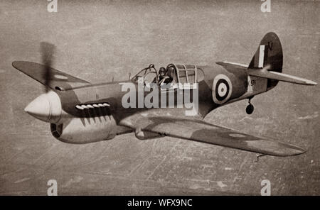 Die kittyhawk Variante der Curtiss P-40 Warhawk, einem amerikanischen einmotorigen, einsitzigen, all-Metal Fighter und Masse-Kampfflugzeug, das erste im Jahr 1938 flog. 1942, spielte sie eine wichtige Rolle bei Allied Air Forces in Nordafrika, wo sie verfolgten und bedrängten die abziehenden deutschen Armee undet den Befehl von General Rommel. Stockfoto