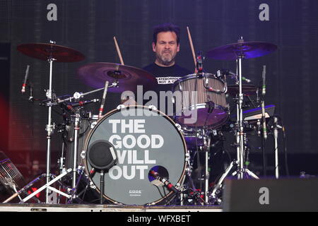 Knebworth, Herfordshire, UK. 31 August, 2019. Umarmung live an der zweiten Cool Britannia Festival auf dem Gelände des Knebworth House. Stockfoto