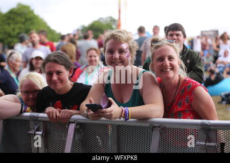 Knebworth, Herfordshire, UK. 31 August, 2019. Festivalbesucher an der zweiten Cool Britannia Festival auf dem Gelände des Knebworth House. Stockfoto