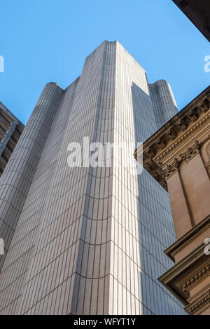 Brutalist entworfen, Rathaus, Stadt Sydney Rat Büros, Kent Street Sydney, Australien, gebaut im Jahr 1975 Architekten Ancher Mortlock und Woolley Stockfoto