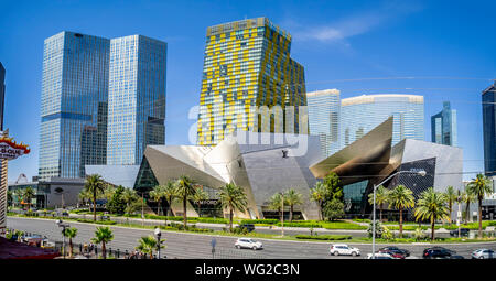 Außen an den Geschäften der Kristalle an CityCenter in Las Vegas. Es ist eine neue und Premium Retail und kulinarisches Erlebnis. Stockfoto
