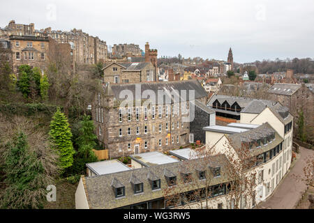 Architektur und Wohnungen im Stadtzentrum von Edinburgh, Schottland, Großbritannien Stockfoto