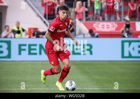 Leverkusen, 31. August 2019: 1.BL - 19/20 - Bayer Leverkusen Vs. TSG 1899 Hoffenheim Kai Havertz (Leverkusen) handeln. Einzelnes Bild. Ausschneiden. mit Kugel//DFL-Bestimmungen verbieten die Verwendung von Fotografien als Bildsequenzen und/oder quasi-Video. // | Verwendung weltweit Stockfoto