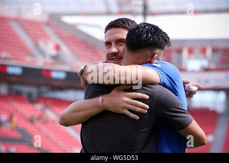 Leverkusen, 31. August 2019: 1.BL - 19/20 - Bayer Leverkusen Vs. TSG 1899 Hoffenheim v. Ermin Bicakcic (Hoffenheim) und Nadiem Amiri (Leverkusen)//DFL-Bestimmungen verbieten die Verwendung der Bilder, Bildsequenzen und/oder quasi-Video. // | Verwendung weltweit Stockfoto