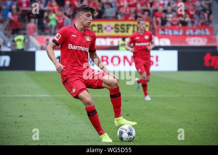 Leverkusen, 31. August 2019: 1.BL - 19/20 - Bayer Leverkusen Vs. TSG 1899 Hoffenheim Kai Havertz (Leverkusen) handeln. Einzelnes Bild. Ausschneiden. mit Kugel//DFL-Bestimmungen verbieten die Verwendung von Fotografien als Bildsequenzen und/oder quasi-Video. // | Verwendung weltweit Stockfoto