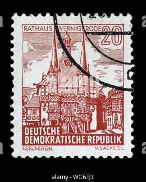 Stempel ausgestellt in Deutschland - Demokratische Republik (DDR) zeigt, Rathaus, Wernigerode, Landschaften und historischen Gebäuden Serie, ca. 1961. Stockfoto