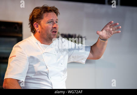 Bolton Essen und Trinken Festival - 26. August 2019. Chef James Martin. Stockfoto