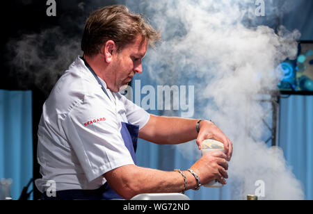 Bolton Essen und Trinken Festival - 26. August 2019. Chef James Martin. Stockfoto