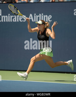 New York, USA. 31 Aug, 2019. 31. August 2019: Caroline Wozniacki (DEN) verliert an Bianca Andreescu (CAN) 6:4, bei den US Open zu Billie Jean King National Tennis Center in Flushing, Queens, NY Credit: Cal Sport Media/Alamy Leben Nachrichten abgespielt werden Stockfoto