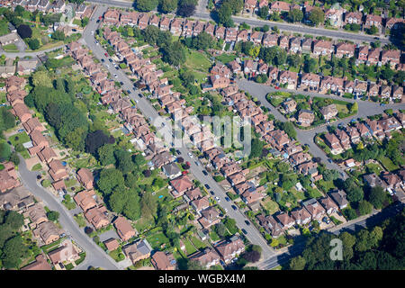 Doppelhaushälfte suburbia aus der Luft, Nottingham, East Midlands, England, Großbritannien Stockfoto